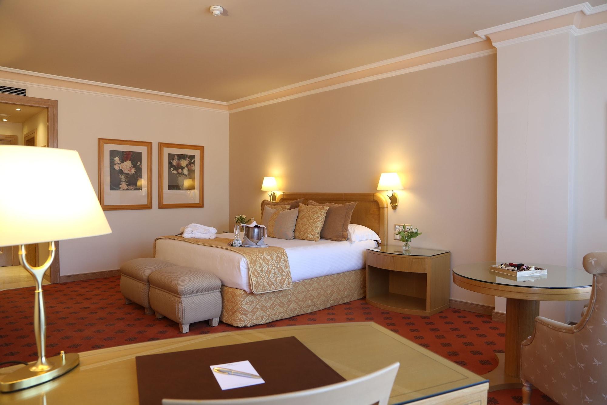 Gran Hotel Los Abetos ซานติอาโก เด กอมโปสเตลา ภายนอก รูปภาพ