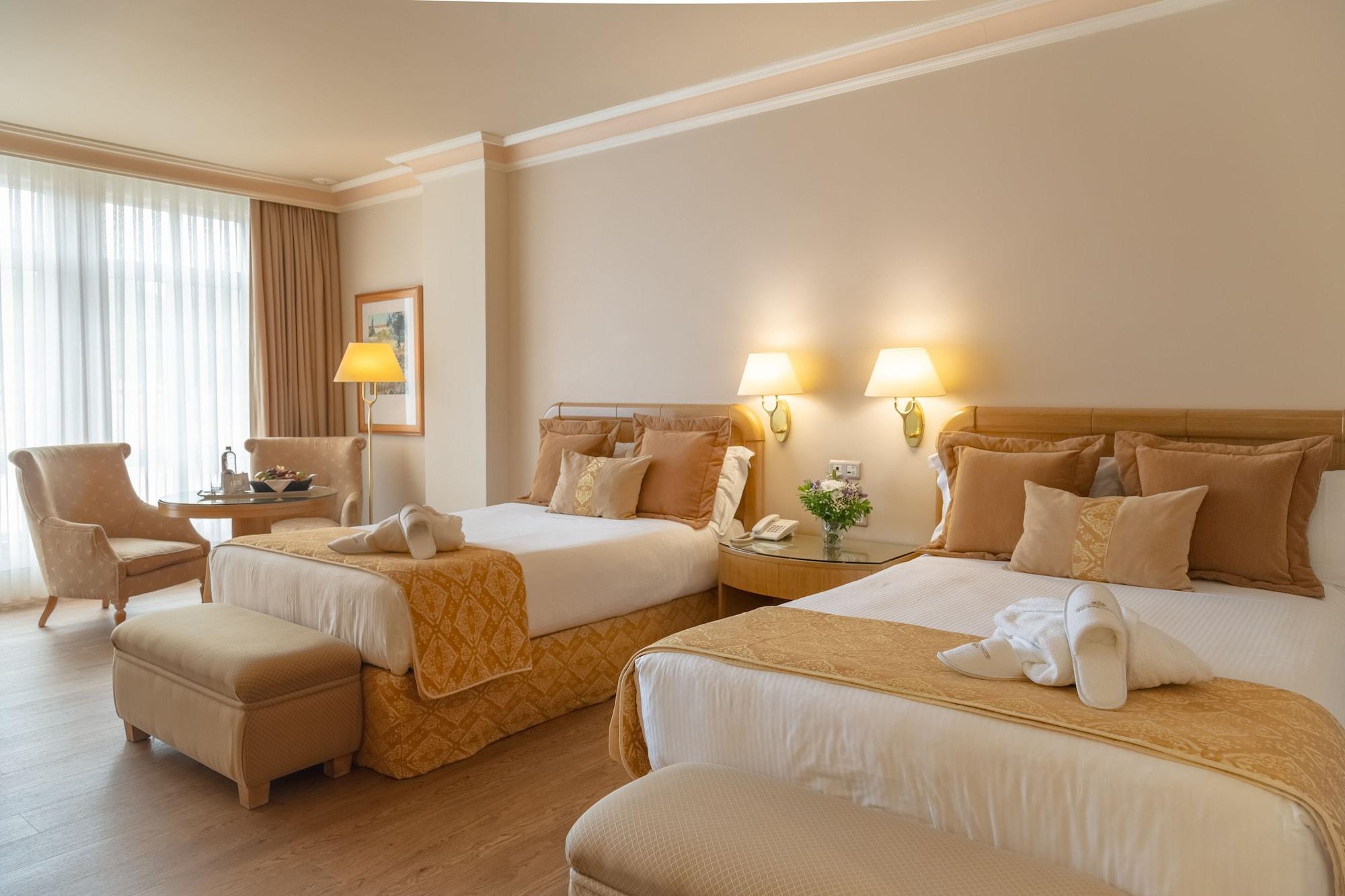 Gran Hotel Los Abetos ซานติอาโก เด กอมโปสเตลา ภายนอก รูปภาพ